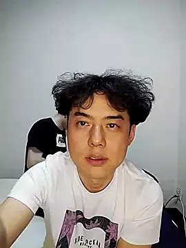 whitebriefboy on StripChat