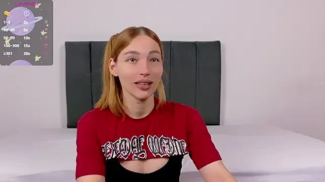 WhiteSun_01 on StripChat