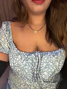 WifyHubby_38 on StripChat