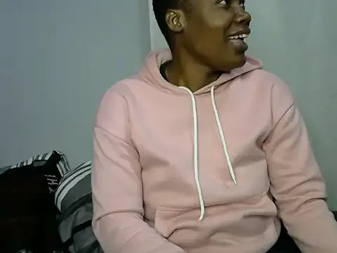 WildnWetMilfX36 on StripChat