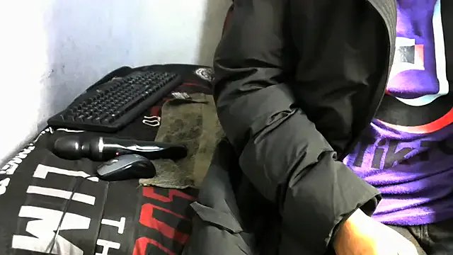 WildnWetMilfX36 on StripChat