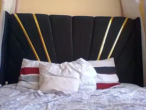 wildrose888 — Private on StripChat