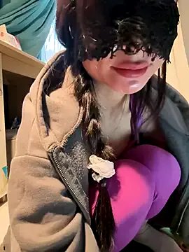 Freechat Windyy-trinh on StripChat