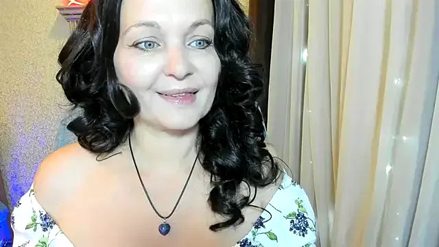 WitchBlueRose on StripChat