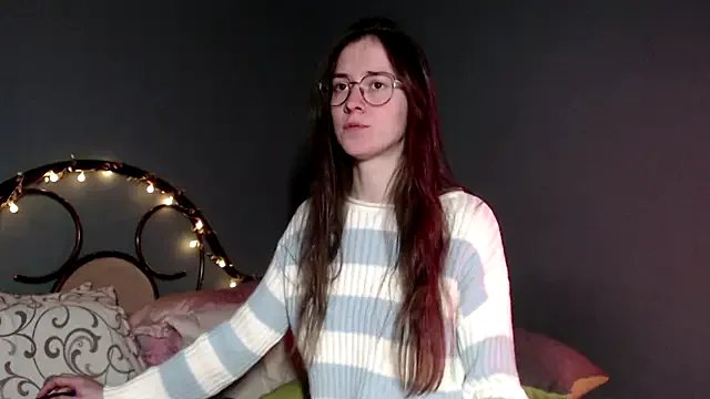 wow__kelly — naked + cream on tits