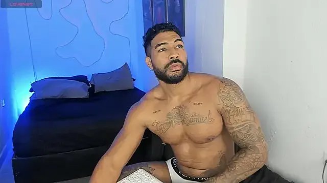 Xander_Str0ng on StripChat