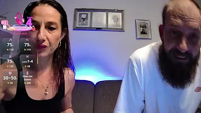 XBellaXundXUweX on StripChat