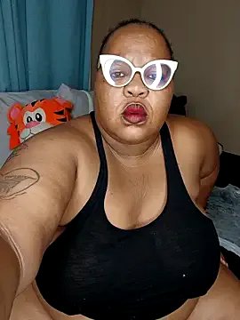 XCHOCOLOVEBBW69 on StripChat