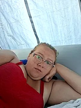 Freechat XEmoxkittyx on StripChat