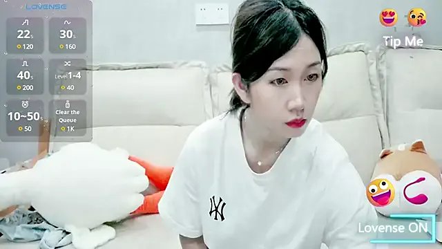 xiaoLI-2025 on StripChat