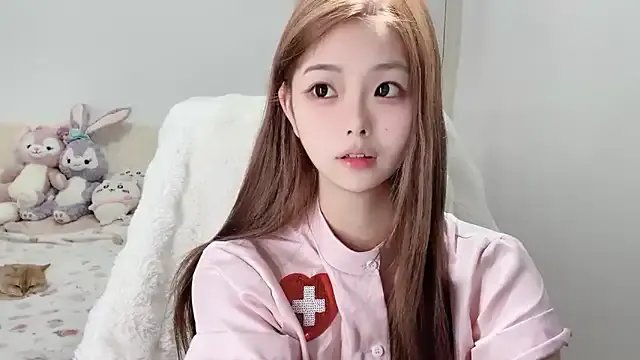 xiaoyugan-99 on StripChat