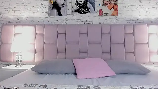 XimenaRougge on StripChat