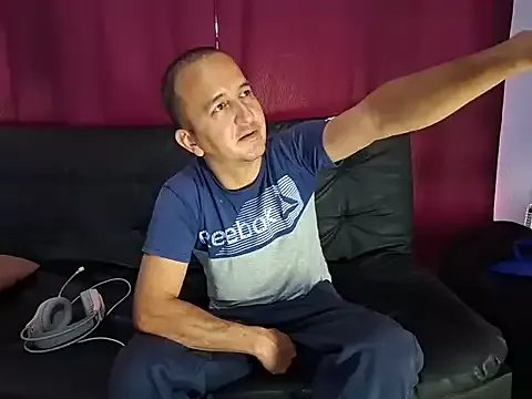 XTheSexybossx on StripChat