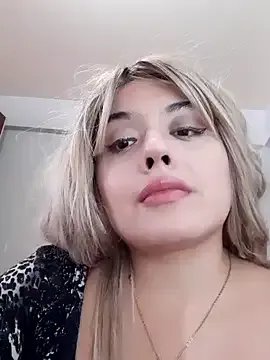 Xvctoriax8 on StripChat