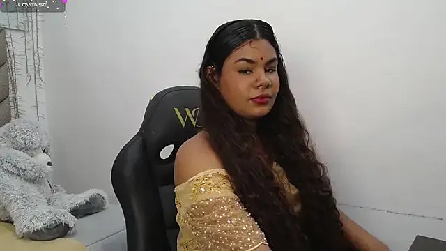 yaazhinii — Erotic dance