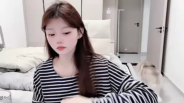 yang-yang-yang on StripChat