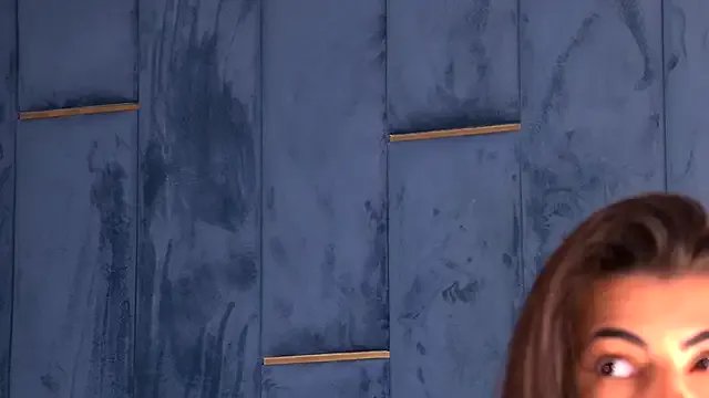 YasminaMoon on StripChat