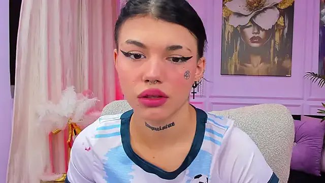 YasminWild on StripChat