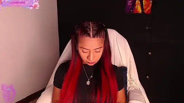 Freechat yes0225 on StripChat