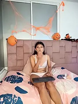 YeseniaRodriguez3 on StripChat