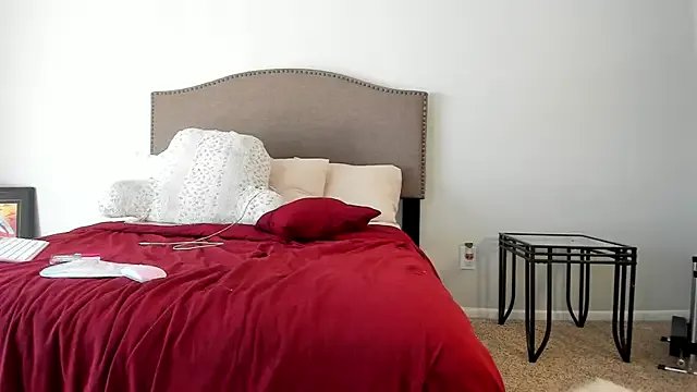 yiauana on StripChat