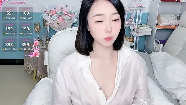 Freechat Yinzi_ on StripChat