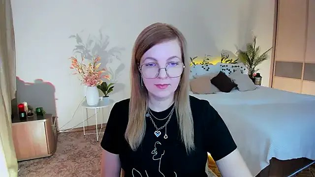 YourUniverser on StripChat