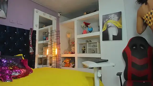 Zaira_sofiaa — HARD COCK