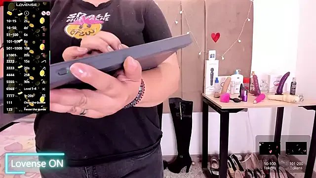 Zaly_mature on StripChat