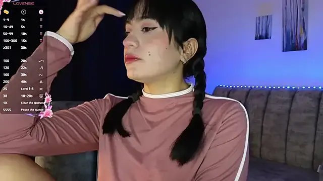 ZaraDames_ on StripChat