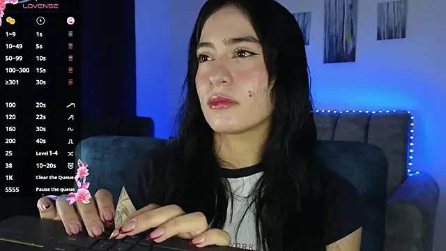 ZaraDames_ on StripChat