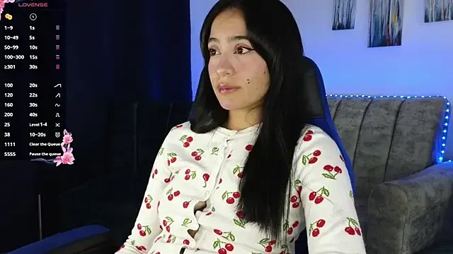 ZaraDames_ on StripChat