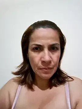 Private Zaralu_ on StripChat