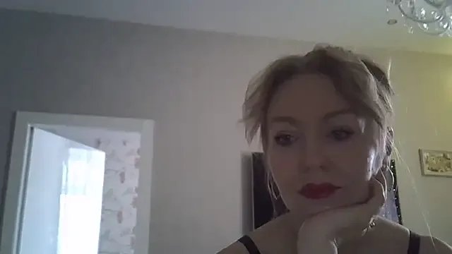 Freechat ZarinaSwift on StripChat