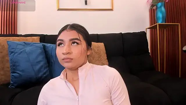 Zayda_1 on StripChat