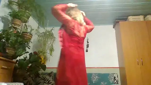 ZhannaLove480 on StripChat