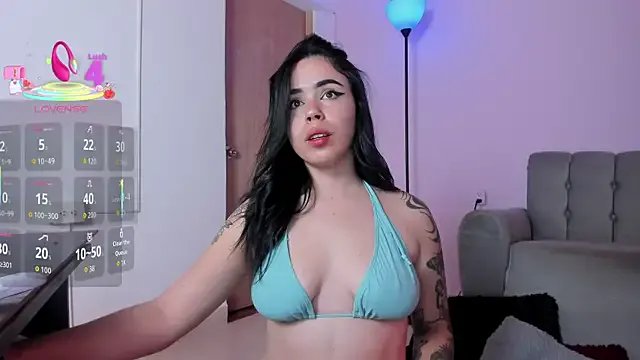 zoe6x on StripChat