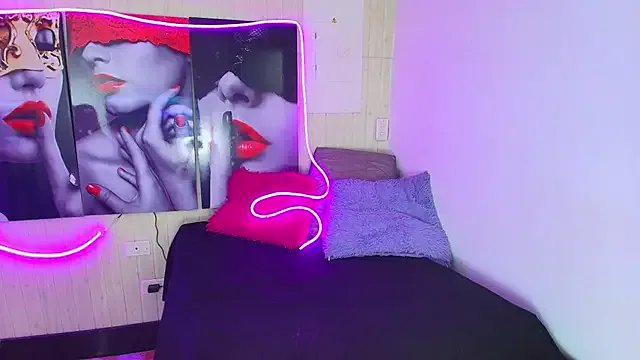 Freechat zoe_connor19 on StripChat