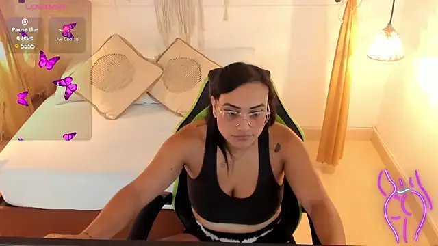 Freechat zoe_danae_ on StripChat