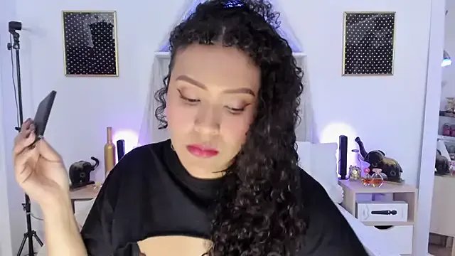 Zoe_Gruber on StripChat