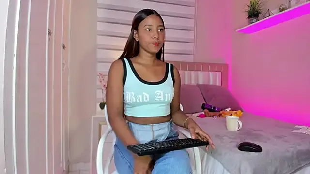 zoe_sky_ on StripChat