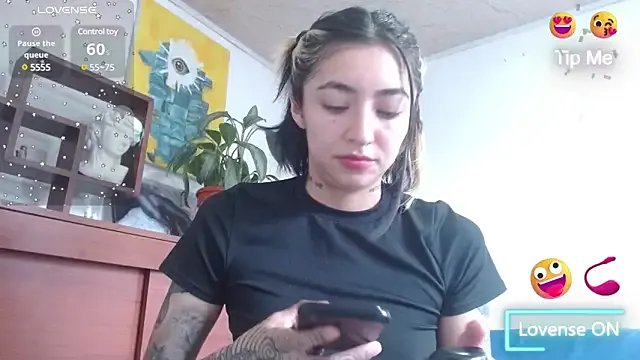 ZoeBakers_ on StripChat