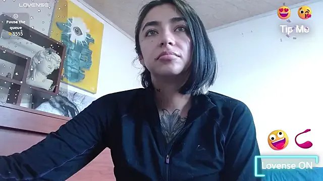 ZoeBakers_ on StripChat