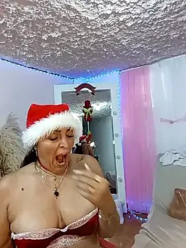 zullyxhot on StripChat