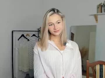 Photos of glossybabe_ from Chaturbate is Freechat