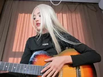 hi_miki model from Chaturbate
