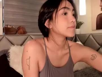 luucy___ model from Chaturbate