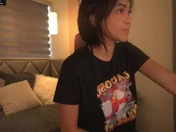 luucy___ model from Chaturbate