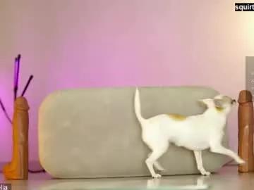 queeneliaa_ model from Chaturbate