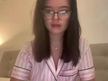 sarah_heart_aus model from Chaturbate